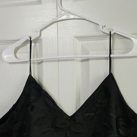 Ophelia Rose Black Spaghetti Strap Tank Top Size Med Embroidered Floral Lined - Picture 4 of 10